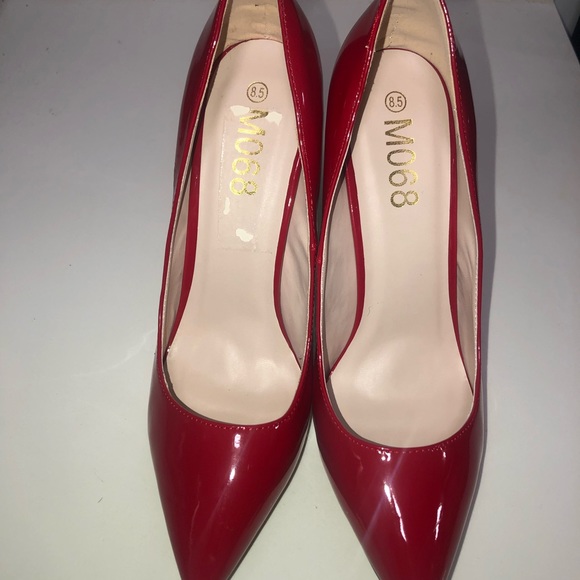 Patent leather red pump pointy heels 👠 - Picture 7 of 7